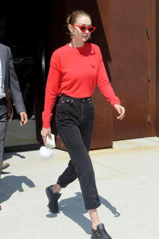 Αυτά τα γυαλιά ηλίου είναι η νέα εμμονή των It Girls Αυτά τα γυαλιά ηλίου είναι η νέα εμμονή των It Girls