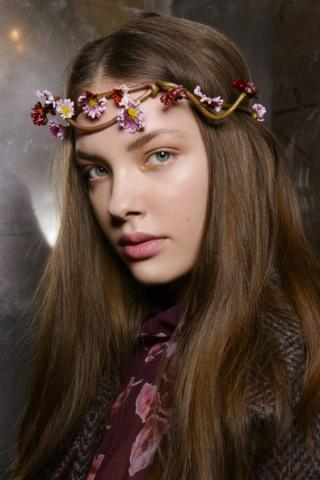 Headbands: Η τάση στο hairlook που πρέπει να δοκιμάσεις Headbands: Η τάση στο hairlook που πρέπει να δοκιμάσεις