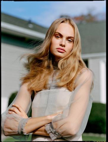 Beauty inspo: H ανανεωμένη εκδοχή του glitter για το 2018