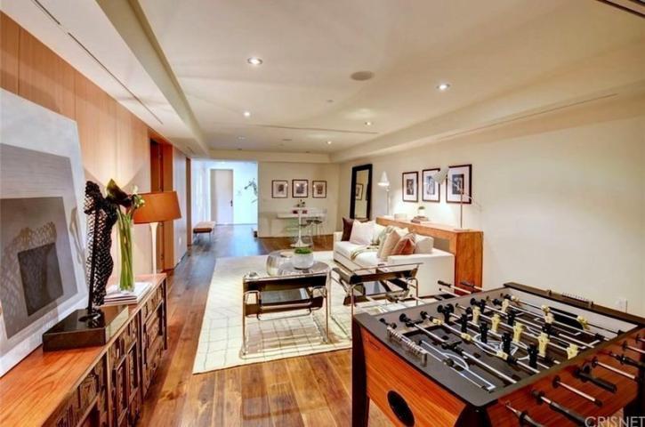 Hugh Hefner: Δείτε την 5 εκατομμυρίων βίλα που άφησε στην 31 ετών χήρα του