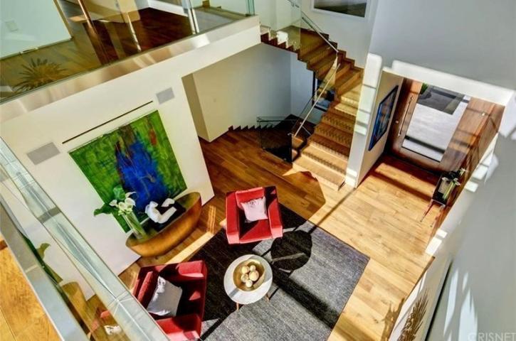 Hugh Hefner: Δείτε την 5 εκατομμυρίων βίλα που άφησε στην 31 ετών χήρα του