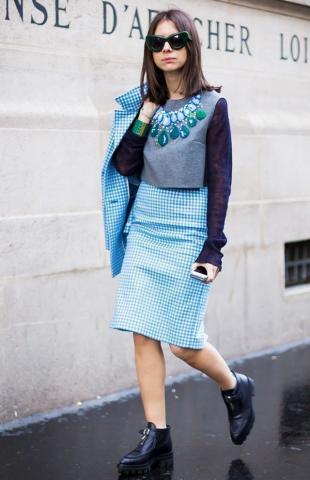9+1 Street Style Looks που θα σε κάνουν να αγαπήσεις το Gingham Style 9+1 Street Style Looks που θα σε κάνουν να αγαπήσεις το Gingham Style