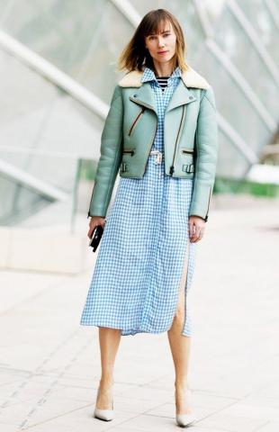9+1 Street Style Looks που θα σε κάνουν να αγαπήσεις το Gingham Style 9+1 Street Style Looks που θα σε κάνουν να αγαπήσεις το Gingham Style