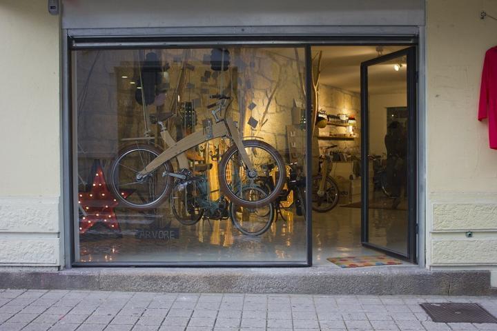 Πόρτο: Ποιος μπορεί να πει όχι σε ένα ποτήρι κρασί με θέα τον ποταμό Douro; Πόρτο: Ποιος μπορεί να πει όχι σε ένα ποτήρι κρασί με θέα τον ποταμό Douro;