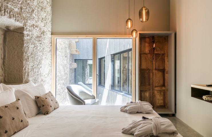 Πόρτο: Ποιος μπορεί να πει όχι σε ένα ποτήρι κρασί με θέα τον ποταμό Douro; Πόρτο: Ποιος μπορεί να πει όχι σε ένα ποτήρι κρασί με θέα τον ποταμό Douro;