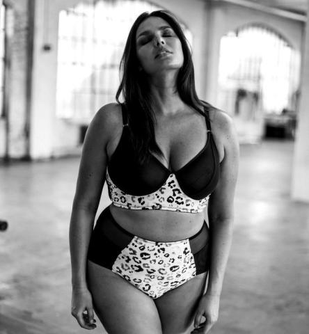 Candice Huffine: Το πρώτο plus size model που έγινε εξώφυλλο στο «Elle» Candice Huffine: Το πρώτο plus size model που έγινε εξώφυλλο στο «Elle»