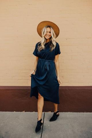 Βρήκαμε το φόρεμα που πρέπει να υπάρχει στην ντουλάπα σου αυτή τη σεζόν Βρήκαμε το φόρεμα που πρέπει να υπάρχει στην ντουλάπα σου αυτή τη σεζόν