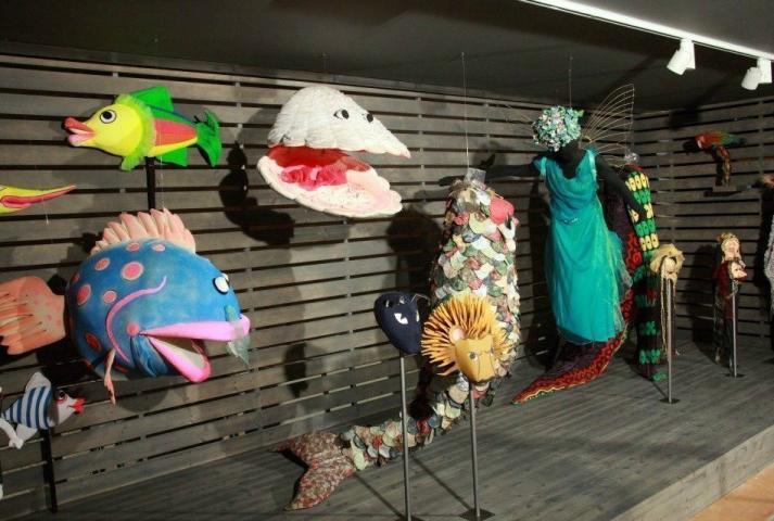 Θεατρικό Μουσείο Κύπρου: Ένας οπτικός έβαλε τα γυαλιά στους επαγγελματίες