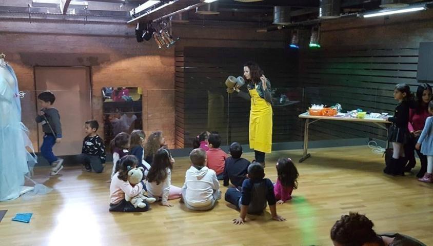 Θεατρικό Μουσείο Κύπρου: Ένας οπτικός έβαλε τα γυαλιά στους επαγγελματίες