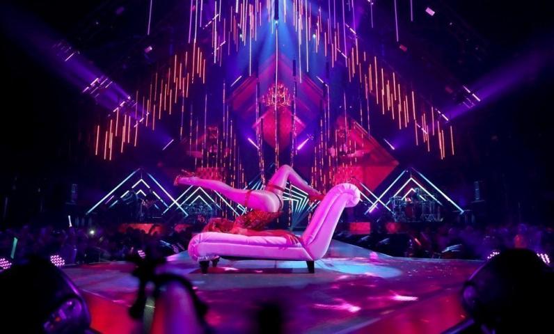 Όταν η Jennifer Lopez αποφασίζει να παραδώσει μάθημα... 