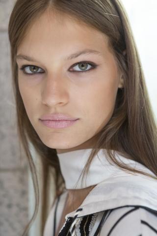 Τα makeup looks από τα spring trends που μπορείς να δοκιμάσεις από τώρα Τα makeup looks από τα spring trends που μπορείς να δοκιμάσεις από τώρα