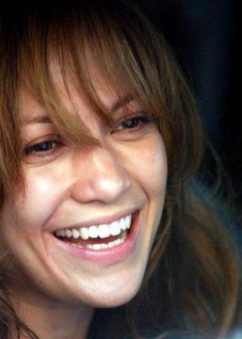 Jennifer Lopez: 10 φορές που τόλμησε να φωτογραφηθεί εντελώς αμακιγιάριστη