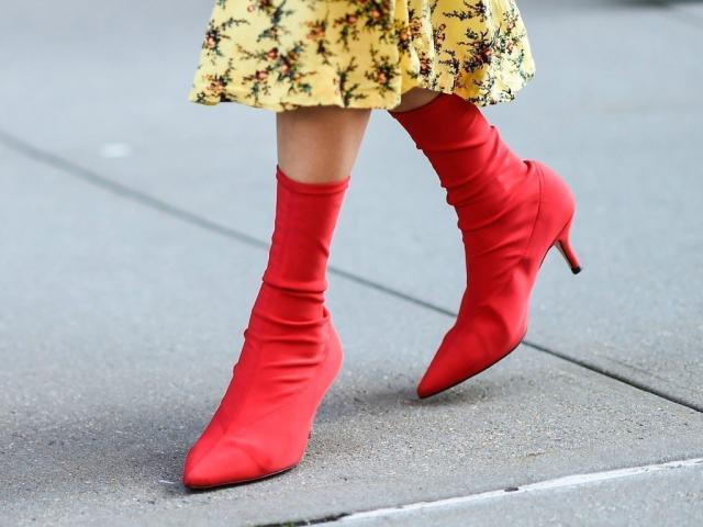 Sock booties: Φόρεσέ τα και την Άνοιξη με στιλ Sock booties: Φόρεσέ τα και την Άνοιξη με στιλ