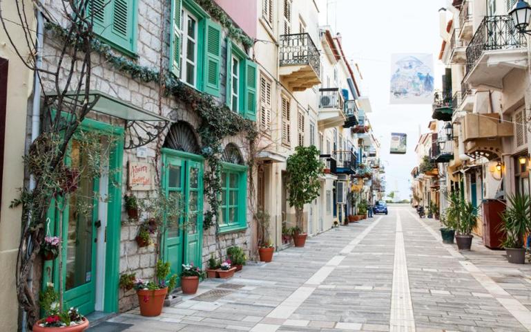 Πάμε μια βόλτα στο Ναύπλιο;