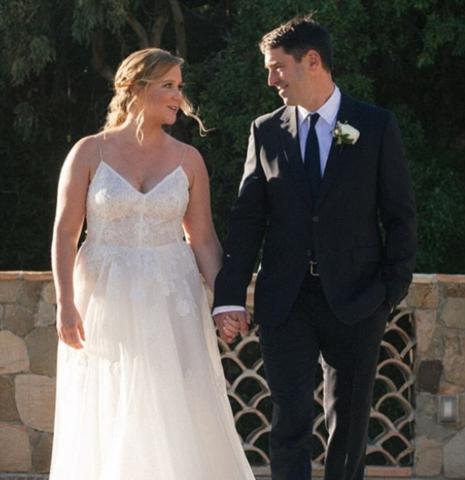 H Amy Schumer παντρεύτηκε τον chef της καρδιάς της