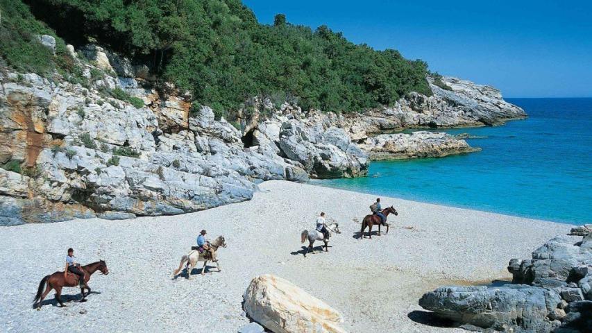 Πήλιο: Εξόρμηση στο βουνό των Κενταύρων