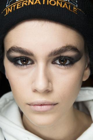 Τα beauty looks από την εβδομάδα μόδας της Νέας Υόρκης που πρέπει να ξέρεις Τα beauty looks από την εβδομάδα μόδας της Νέας Υόρκης που πρέπει να ξέρεις