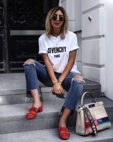 Το λευκό T-shirt που δεν θα φύγει ποτέ από τη μόδα είναι αυτό Το λευκό T-shirt που δεν θα φύγει ποτέ από τη μόδα είναι αυτό