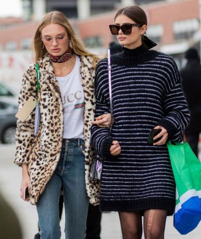 Το λευκό T-shirt που δεν θα φύγει ποτέ από τη μόδα είναι αυτό Το λευκό T-shirt που δεν θα φύγει ποτέ από τη μόδα είναι αυτό