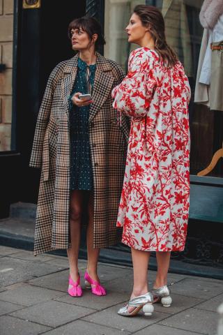 Τα It Girls παραδίδουν μαθήματα στιλ στην LFW