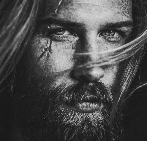 Τo «ασχημόπαπο» έχασε 50 κιλά και κατέληξε μοντέλο που λατρεύουν οι γυναίκες