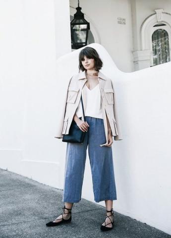 Αυτά είναι τα jeans που μπορείς να φοράς άφοβα με flat παπούτσια