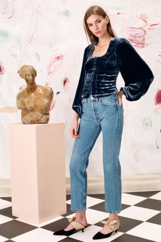 Αυτή είναι η νέα τάση που θα αντικαταστήσει το off shoulder top Αυτή είναι η νέα τάση που θα αντικαταστήσει το off shoulder top