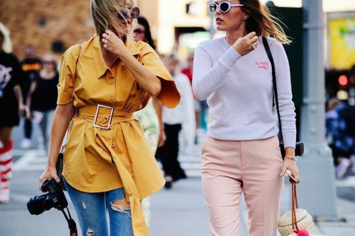 Αυτή είναι η νέα τάση που θα αντικαταστήσει το off shoulder top Αυτή είναι η νέα τάση που θα αντικαταστήσει το off shoulder top