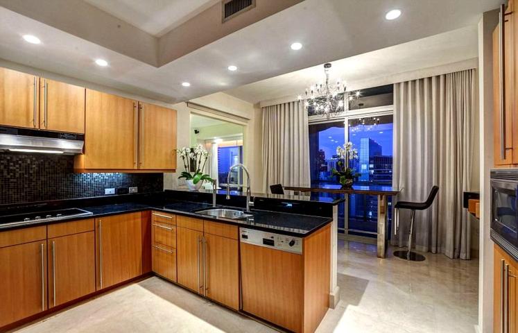 Joanna Krupa: Το 2 εκατομμυρίων διαμέρισμα στο Μαϊάμι που πουλά μετά το διαζύγιό της είναι απλά υπέροχο