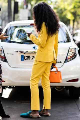 Ποιο έντονο χρώμα πρέπει να έχει η ανοιξιάτικη γκαρνταρόμπα σου; Ποιο έντονο χρώμα πρέπει να έχει η ανοιξιάτικη γκαρνταρόμπα σου;