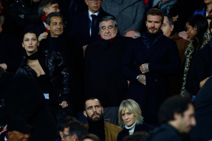 Ο φακός συνέλαβε τον David Beckham να φλερτάρει την Bella Hadid