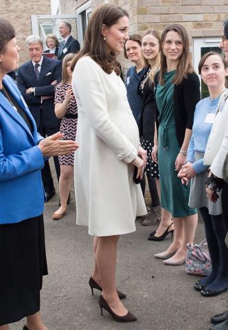 7 pregnant looks από την Kate Middleton που αξίζουν την προσοχή σου 7 pregnant looks από την Kate Middleton που αξίζουν την προσοχή σου