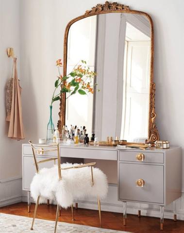Vanity décor: 10 stylish τρόποι για να βάλεις σε τάξη τα καλλυντικά σου