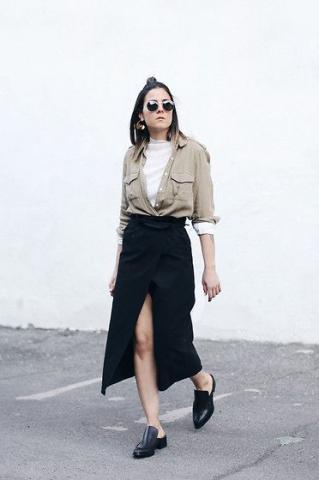 Mules: 7 outfits για να φορέσεις άφοβα τα παπούτσια της Άνοιξης 