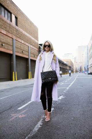 Δες πρώτη την απόχρωση που κερδίζει έδαφος στην ανοιξιάτικη γκαρνταρόμπα