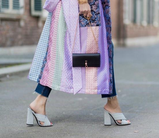 Δες πρώτη την απόχρωση που κερδίζει έδαφος στην ανοιξιάτικη γκαρνταρόμπα