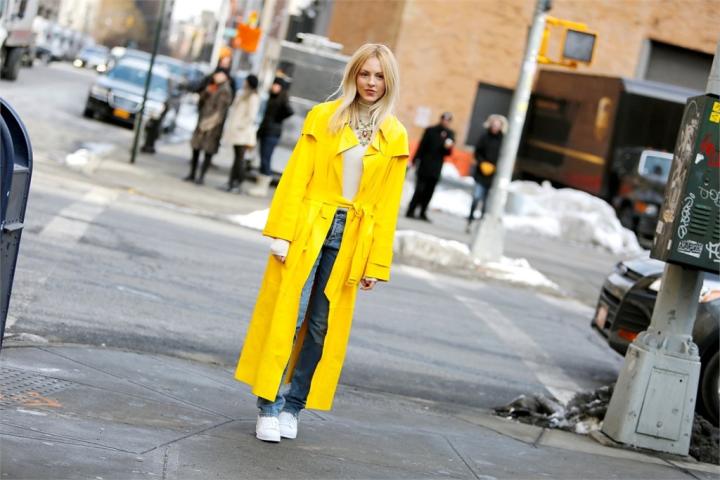 Mellow Yellow: Πώς θα φορέσεις το κίτρινο την άνοιξη