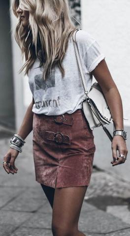 Styling tips για τέλεια πόδια με τη mini φούστα