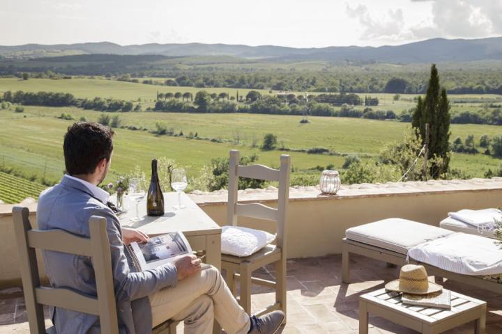 Wine Tourism... Η νέα τάση που κερδίζει συνεχώς έδαφος Wine Tourism... Η νέα τάση που κερδίζει συνεχώς έδαφος