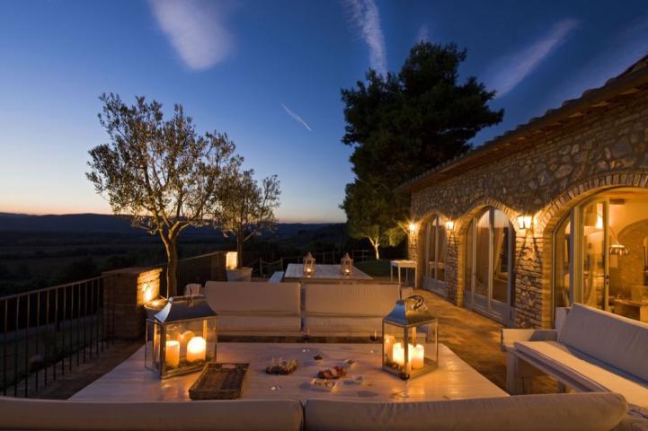 Wine Tourism... Η νέα τάση που κερδίζει συνεχώς έδαφος Wine Tourism... Η νέα τάση που κερδίζει συνεχώς έδαφος