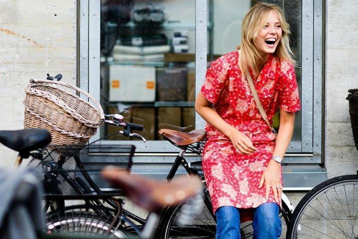 7 ανοιξιάτικα outfits που θα σε βάλουν σε πασχαλινό mood 7 ανοιξιάτικα outfits που θα σε βάλουν σε πασχαλινό mood