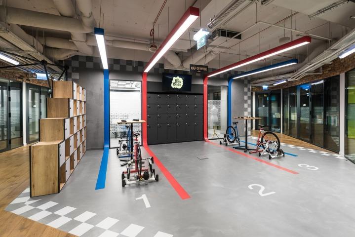 "The Brain Embassy": Ένας χώρος εργασίας που θα ζήλευε ο καθένας "The Brain Embassy": Ένας χώρος εργασίας που θα ζήλευε ο καθένας