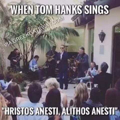 Tom Hanks: Έκανε ελληνικό Πάσχα με τους ομογενείς στο Λος Άντζελες (ΦΩΤΟ)