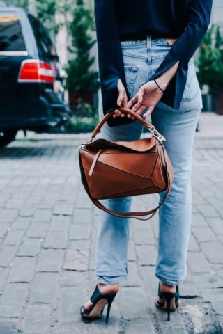 7 items που θα σε βοηθήσουν να αναβαθμίσεις το ανοιξιάτικο office look σου