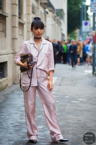 Οι πιτζάμες έχουν θέση στο street style σου και δεν είναι μόνο για τις τολμηρές