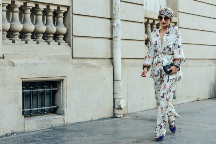 Οι πιτζάμες έχουν θέση στο street style σου και δεν είναι μόνο για τις τολμηρές
