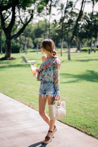 Ήρθε η ώρα να φορέσεις το denim σορτσάκι σου