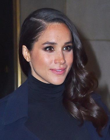 3 αγαπημένα χτενίσματα της Meghan Markle που θα λατρέψεις