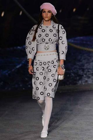 Ο οίκος Chanel δημιούργησε ένα ολόκληρο κρουαζιερόπλοιο αυτή τη φορά για την Cruise 2019