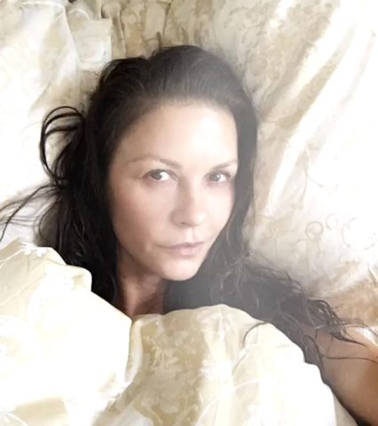 Catherine Zeta-Jones: Θα την αναγνώριζες χωρίς ίχνος μακιγιάζ; 